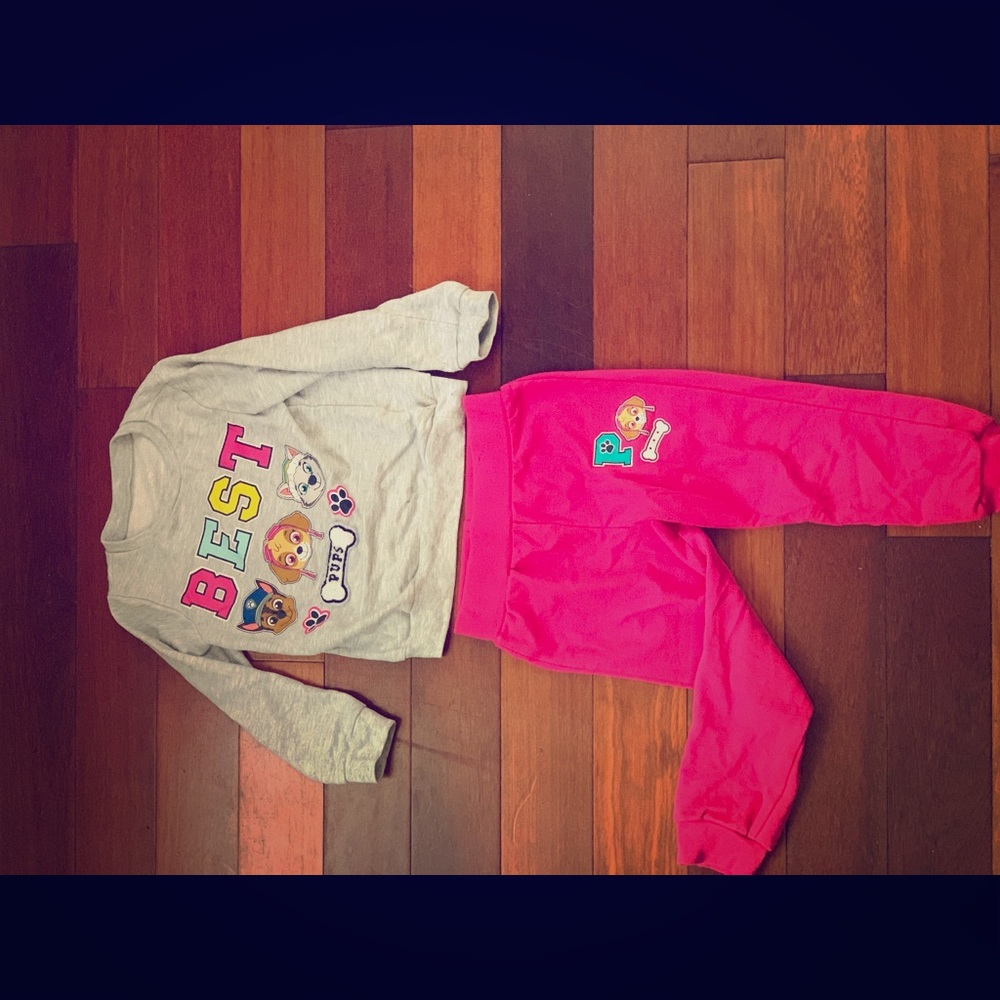 adorable paw patrol PJ’s!!! So cute! 💞💝💖